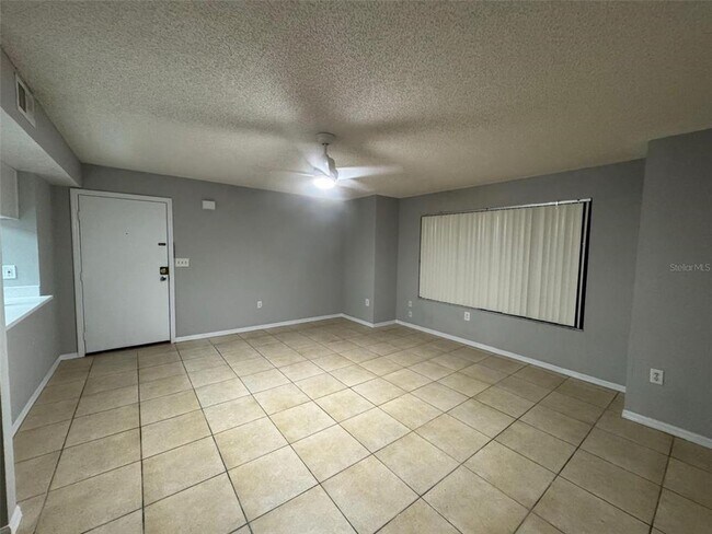 Building Photo - 2919 W Fox Squirrel Dr