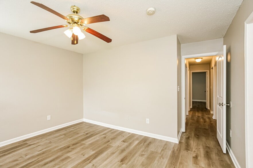 Building Photo - 9723 Centennial Ct