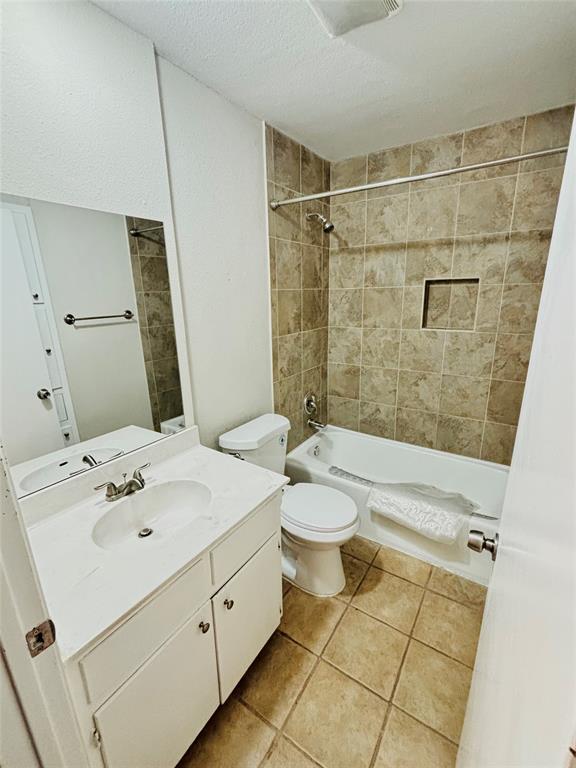 Building Photo - 513 White Wing Way