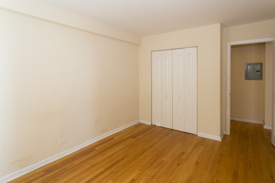 Building Photo - 4180 N Marine Dr