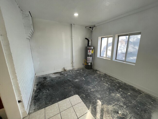 Building Photo - 13224 S Redwood Rd