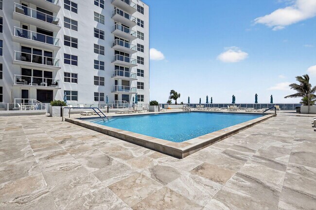 Building Photo - 3450 S Ocean Blvd