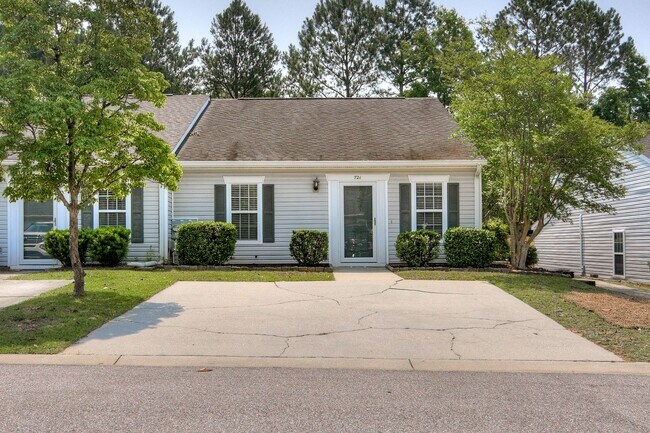 Primary Photo - End Unit Townhome Evans