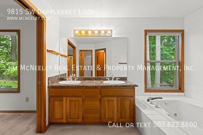 Building Photo - 9815 SW Dapplegrey Loop