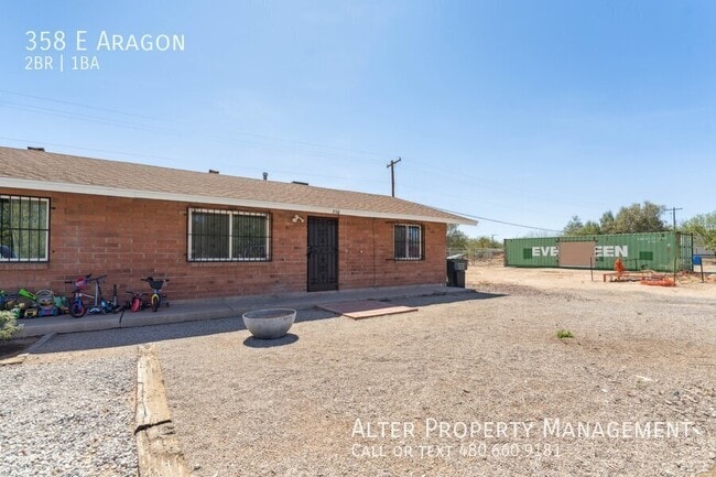 Building Photo - 358 E Aragon Rd