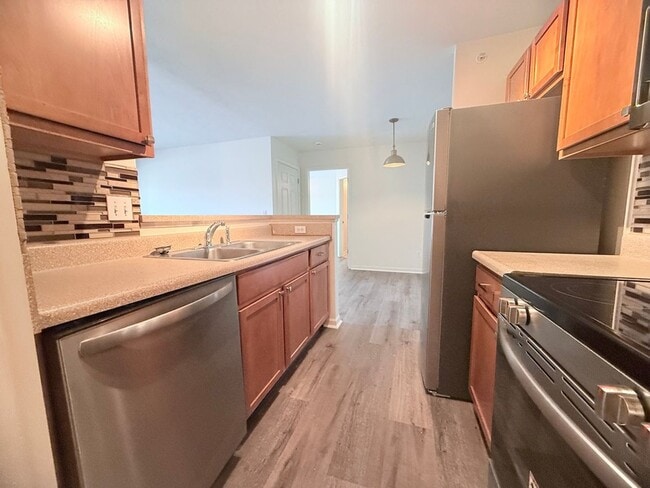 Building Photo - 3-BDR 2-BATH CONDO IN GRAND LEDGE