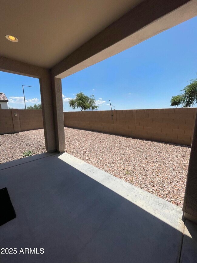 Building Photo - 20193 W Desert Bloom St