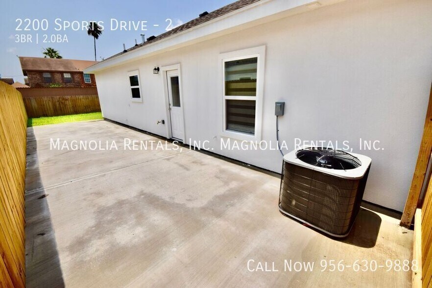 Building Photo - 2200 S Sports Dr