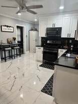 Building Photo - 110 Broadway