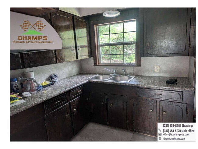 Building Photo - Two bedroom house available for rent in La...