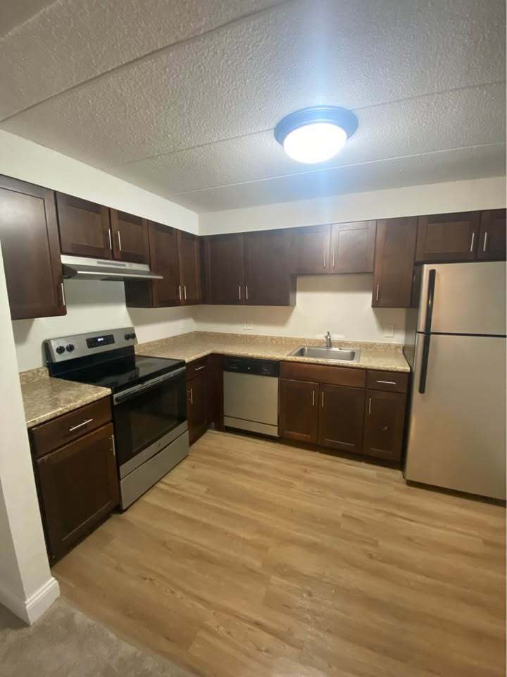 Building Photo - 961 Southern Artery