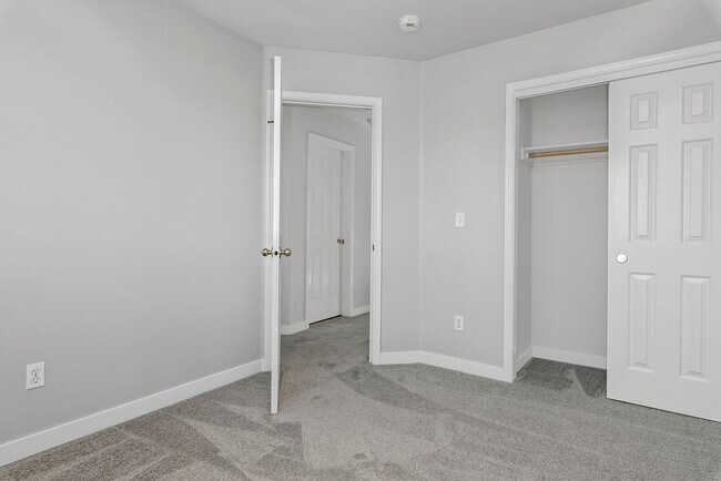 Building Photo - Welcome to Star! Great location 3 bed 2.5 Bath