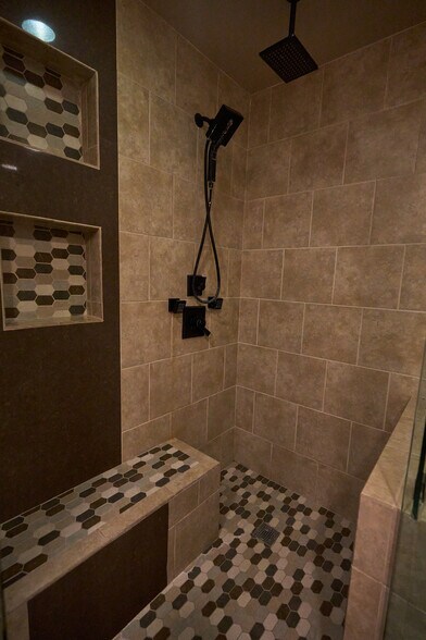 Building Photo - 3520 Maricopa St