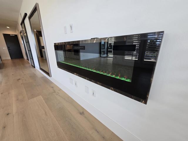 Building Photo - 8337 Distinctive Dr