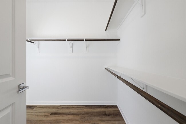 Building Photo - 9912 A Clark Rd