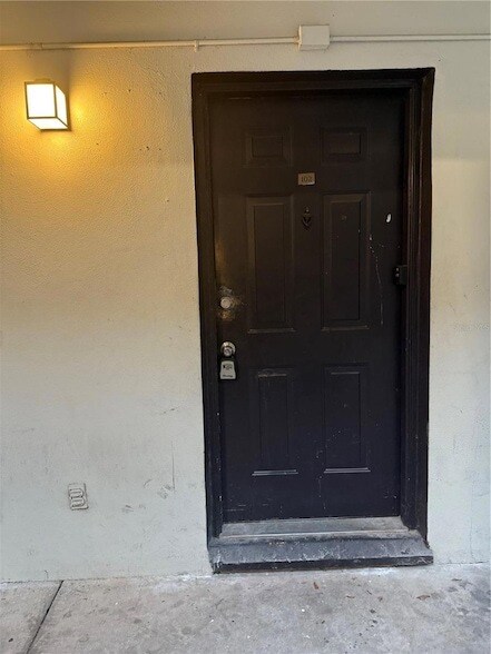 Building Photo - 1264 E 113th Ave