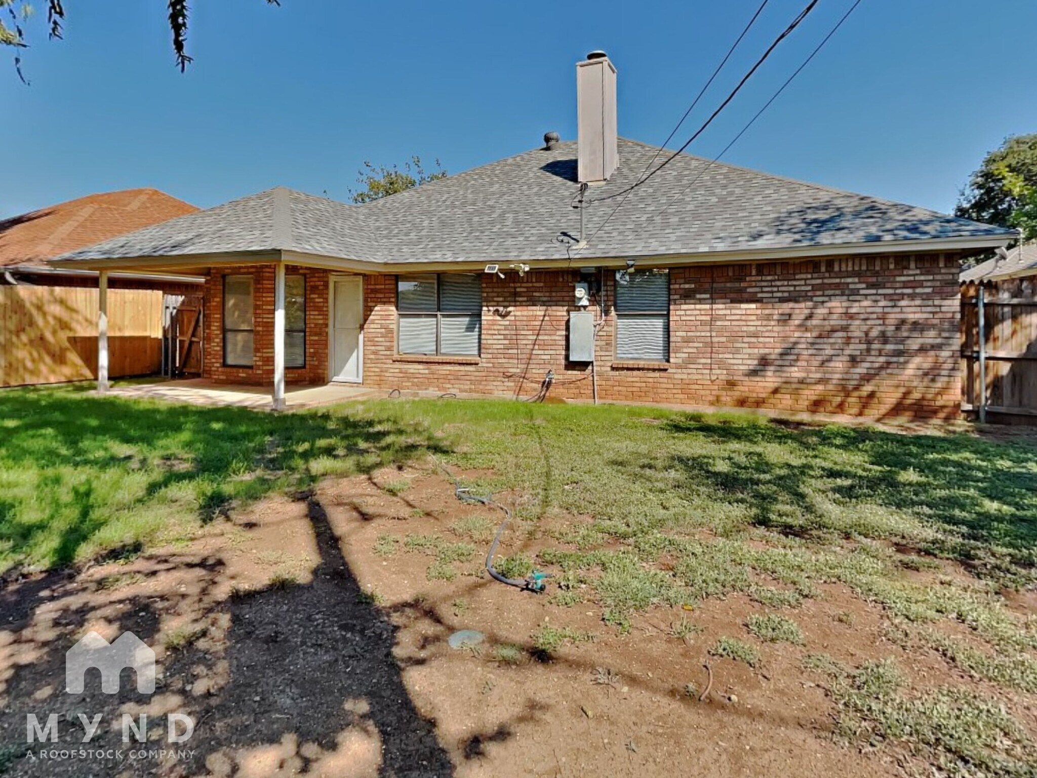Building Photo - 1953 Kings Canyon Cir