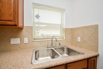 Building Photo - 29725 Sullivan Oaks Dr