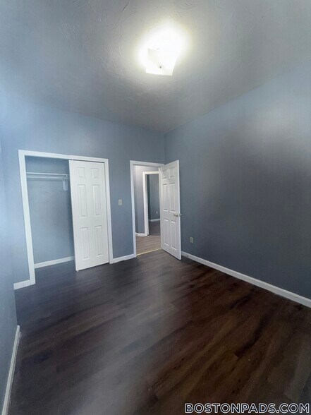 Building Photo - 114 Mt Pleasant Ave