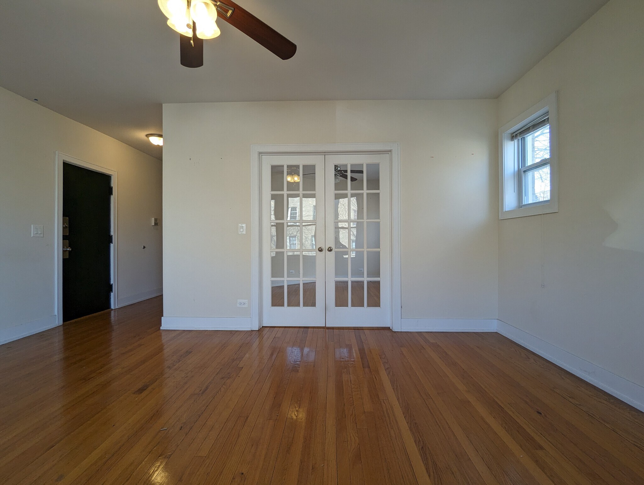 Building Photo - 1919 W Winona St