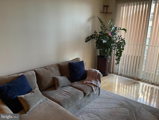 Building Photo - 1000 New Jersey Ave SE