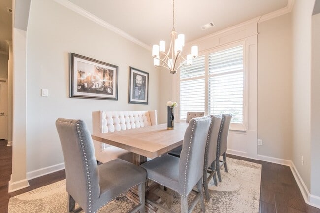 Building Photo - Sherwood Rental