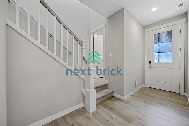 Building Photo - Spacious 5-Bedroom Retreat in Bothell with 2.5 Baths and 2335 Sq Ft of Comfort!