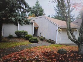 Building Photo - 15177 SW Barcelona Way