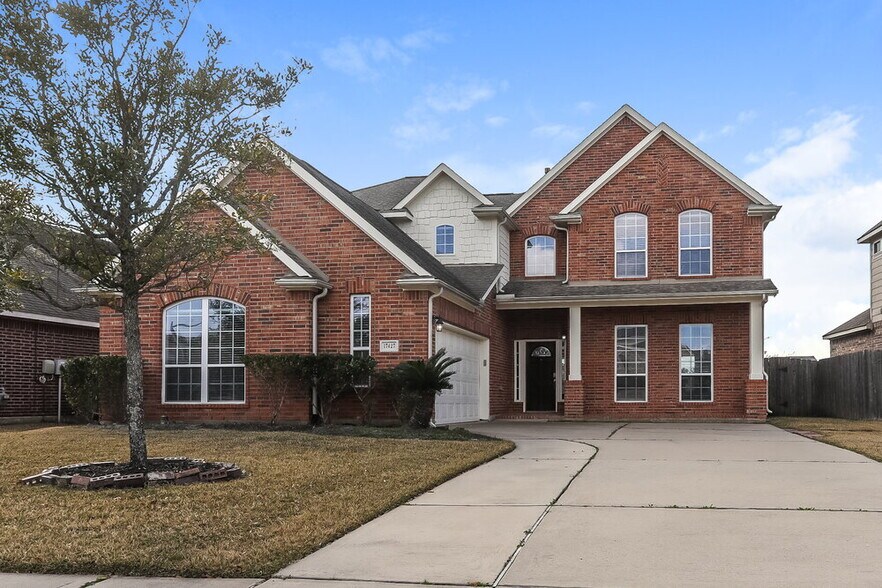 Primary Photo - 17427 Stamford Oaks Dr