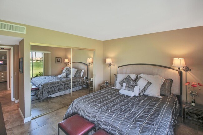 Building Photo - 77062 Pauma Valley Way