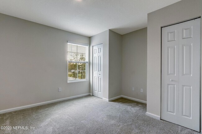 Building Photo - 988 Observatory Pkwy