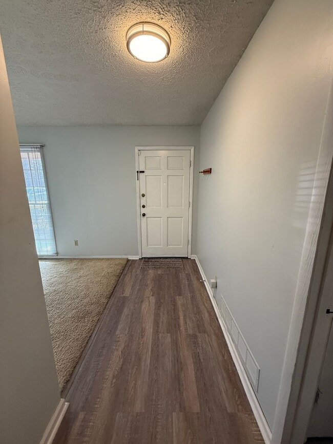 Building Photo - 706 Tibet Ave