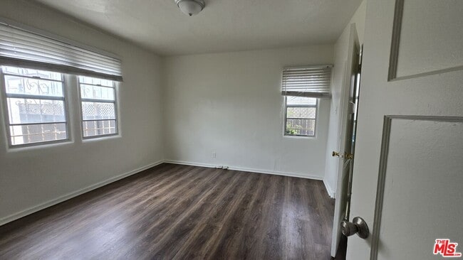Building Photo - 1511 Reeves St