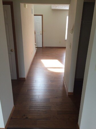 Building Photo - 2730 Stonebridge Ct