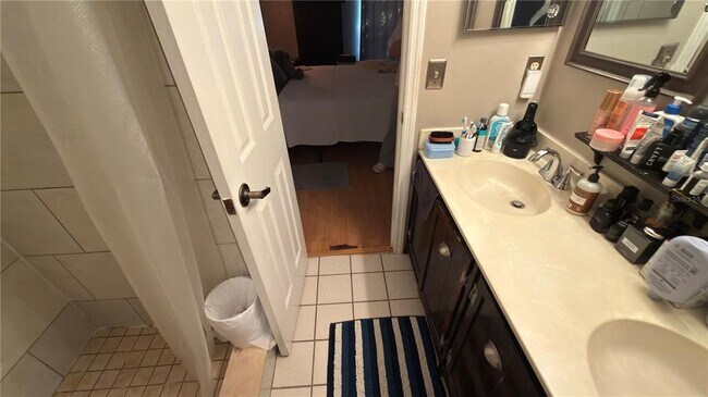 Building Photo - 4690 Pembrook Pl