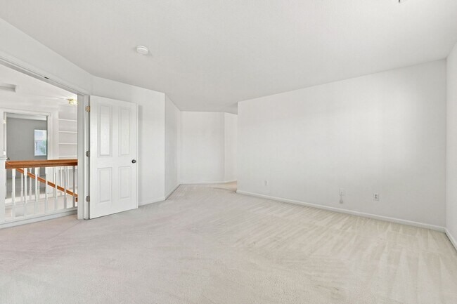 Building Photo - 5486 Benttree Way