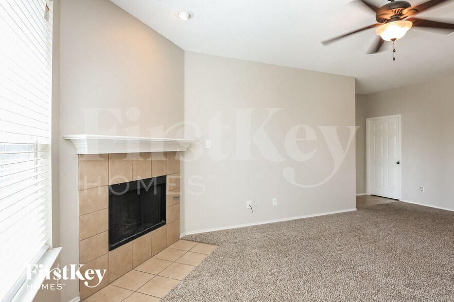 Building Photo - 6032 Blazing Star Dr