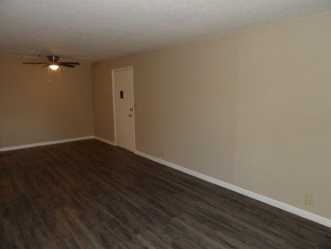 Building Photo - 434 Harrodswood Rd