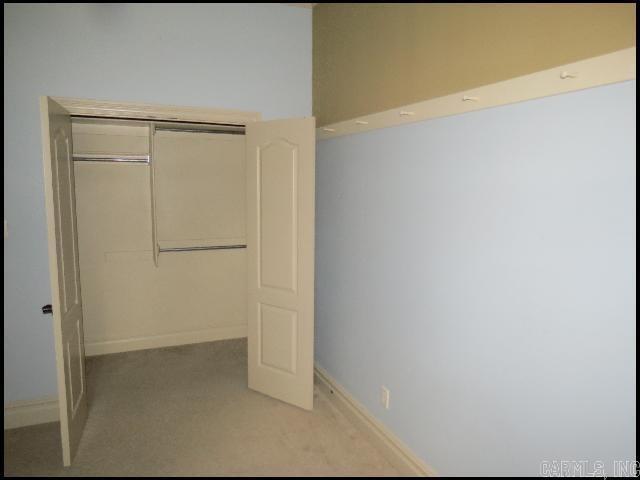 Building Photo - 21 Commentry Dr