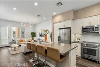 Building Photo - 231 Elm Ave