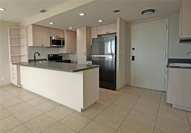Building Photo - 4015 Bayshore Blvd