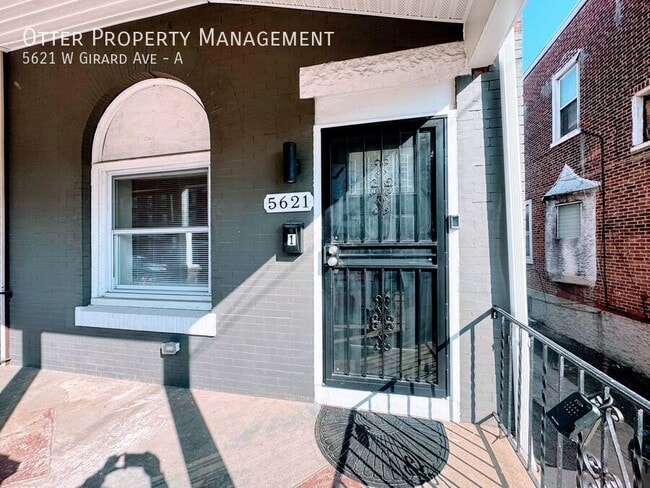 Building Photo - 5621 W Girard Ave