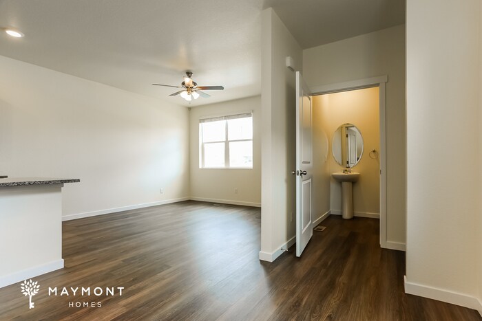 Building Photo - 13471 Oneida Ln