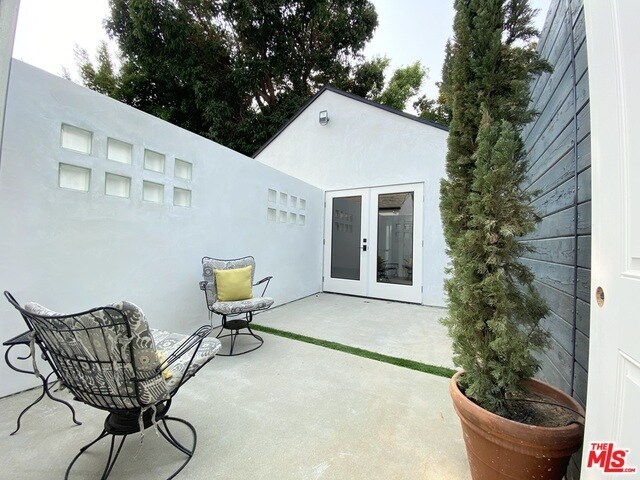 Building Photo - 591 1/2 S Ogden Dr