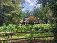 Building Photo - 33 Hoyt Rd