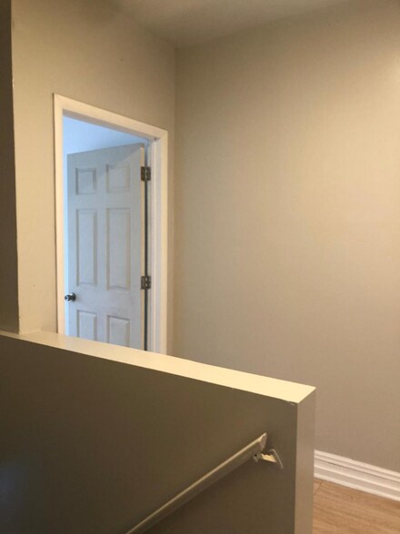 Building Photo - 313 Rutger St