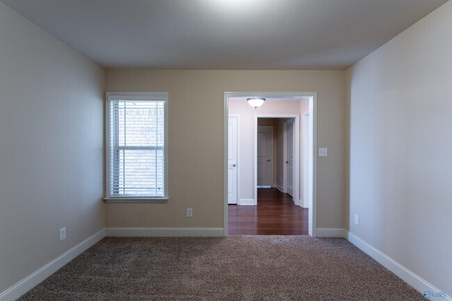 Building Photo - 115 Fields Pond Dr