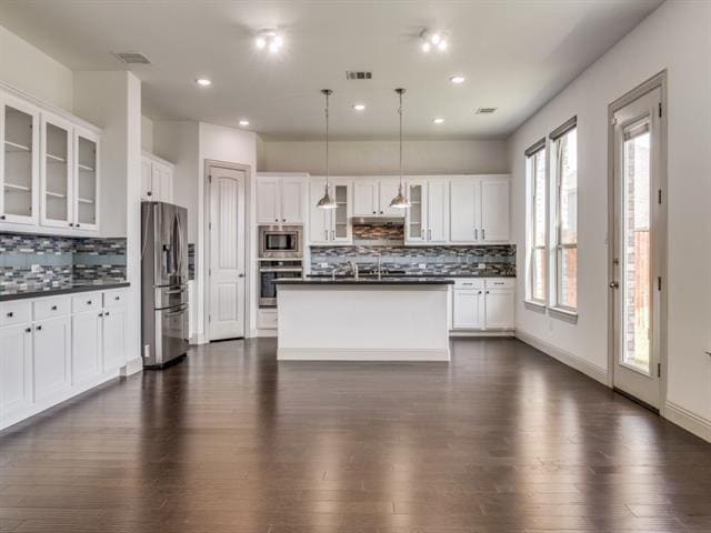 Building Photo - 2128 Ella Ln