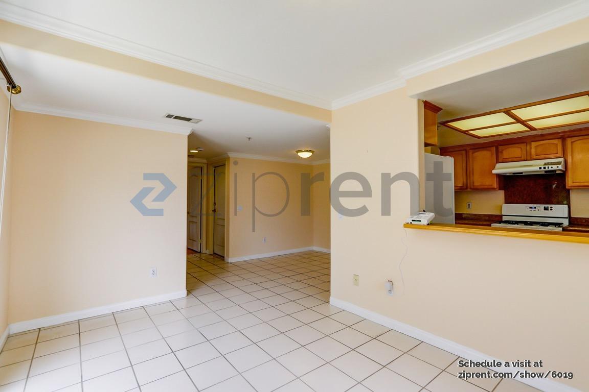 Building Photo - 333 S Orange Ave