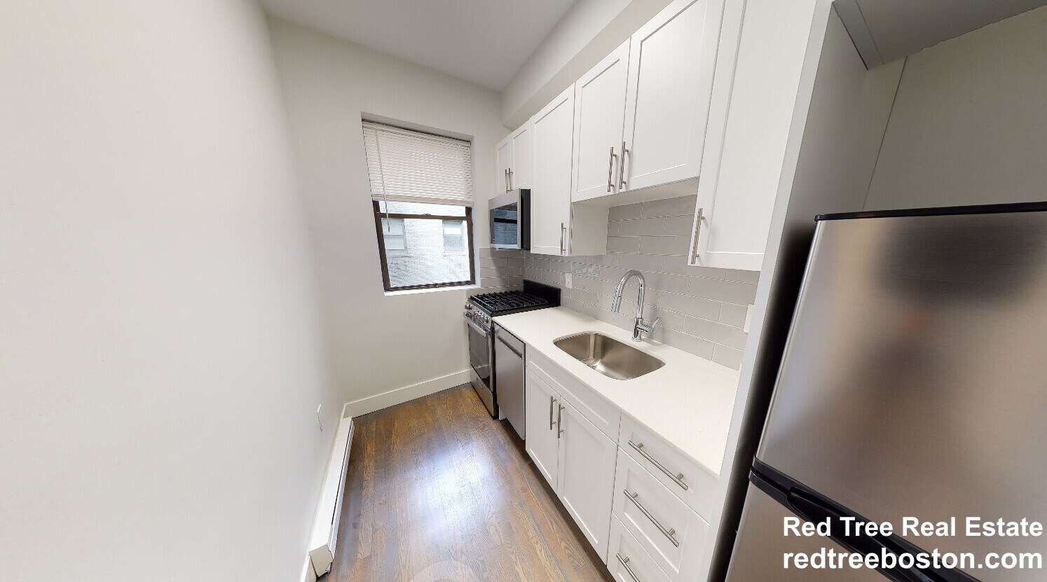 Building Photo - 81 Park Dr